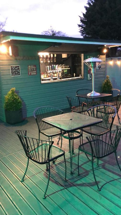 The Holroyd Arms Hotel Guildford Bagian luar foto