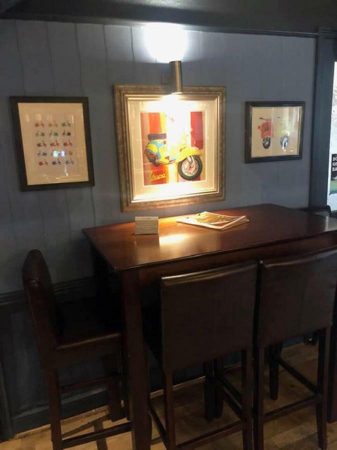 The Holroyd Arms Hotel Guildford Bagian luar foto